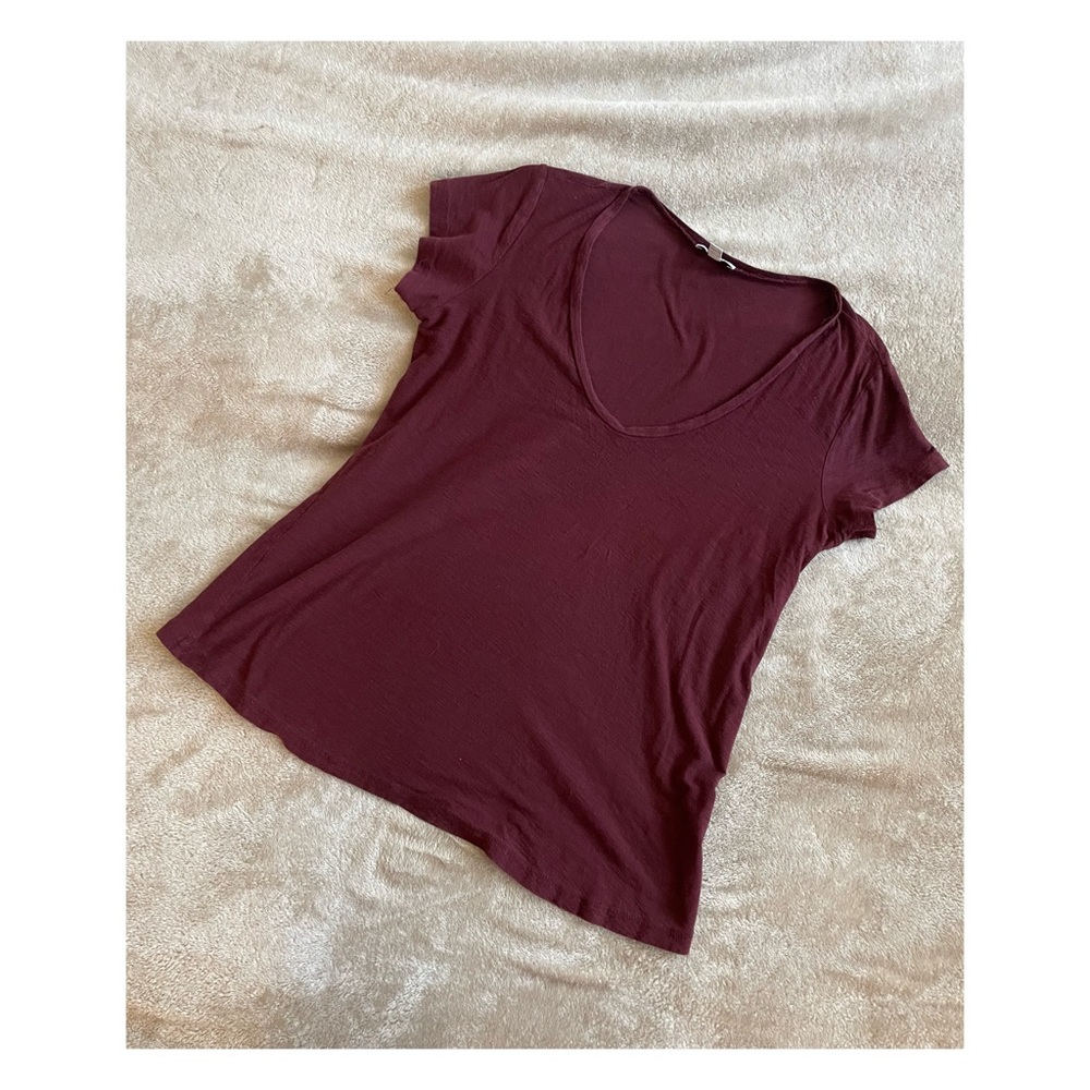 James Perse Red Scoop neck tee - Great condition size 4/XL